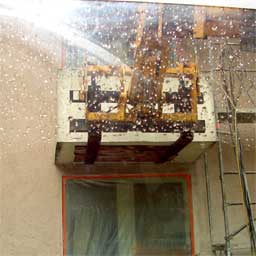 Bohrtechnik MAXBOHR, München, am Werk: Abschneiden eines Balkons